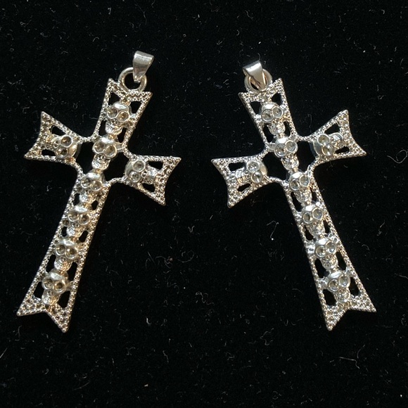 925 Silver Skull Cross 2” length x 1 1/4” wide - Picture 2 of 3